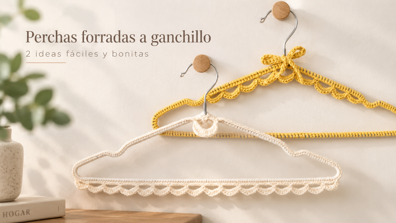 Perchas forradas a ganchillo en amarillo y rosa